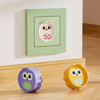 Babyproof EU Outlets: Silicone Socket Cover Guide